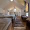 BRICK APARTMENT