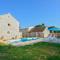 Heritage House Vrime - stone house with heated pool - Velika Čista