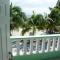 Rainbow Hotel - Cayo Caulker