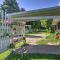 La Crescent Cottage on Minnesota Bluffs with View! - La Crescent