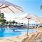VILLA PARA 5P 4A 1M dentro del Hotel a un lado del Krystal IXTAPA Con Playa WiFi
