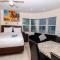 Caribbean Resort by the Ocean - Hollywood