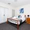4 Bedroom Inner City Townhouse - SLEEPS 9 !! - Wagga Wagga