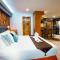 CLOCKWORKORANGE Luxury Suites - Mactan