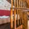 Tholos Home