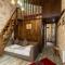 Tholos Home