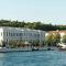 Four Seasons Hotel Istanbul at the Bosphorus - Istanbul