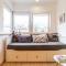 FestivalStreet Apartment