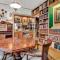 Robins Nest Bed & Breakfast