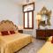 Luxury Venetian Rooms