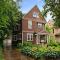 The Historic Charmer * Spacious 1BR + Den