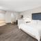 Holiday Inn Express & Suites Wilmington-Newark, an IHG Hotel - Newark