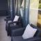 LAKE MOMENTS - Emerald Penthouse