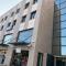 Q luxury rooms Perea center