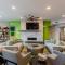 Trifecta 2BR Modern & Spacious Superhost