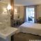 Clos de Vallombreuse, The Originals Relais