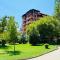 Babylon Park Apartment