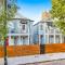 Hosteeva Spacious Condo Ideal for Family Gatherings & Special Occasions - Новый Орлеан