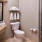 Holiday Inn Express & Suites Topeka West I-70 Wanamaker by IHG
