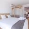 FUN BUILDING TERRACES by HOMEABOUT