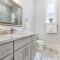 Hosteeva Brand New Condo with a Pool Steps to St Charles Ave