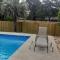 Lovely oasis with private swimming pool 4,6,8 f deep - Gulf Breeze