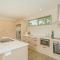 A Slice of Summer - Whangapoua Holiday Home - Whangapoua