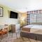 GuestHouse Inn & Suites Poulsbo