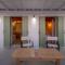 Lorenzo Studios and Suites Paros