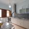 HomeForGuest NEW Duplex with Rooftop next to Arucas Cathedral