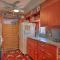 Colorful Bungalow By Pikes PeakandGarden of the Gods
