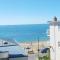 Beautiful Seaside Apartment With Parking