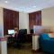 Best Western Golden Prairie Inn and Suites