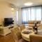 Tesla 70 Apartment with secure parking In the garage - Novi Sad