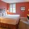 Fox Hotel and Suites