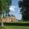 Cringletie House