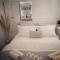 Old pearl apartment