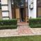 private apartments in Emerald