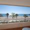Amplio apartamento en primera línea de playa - El Campello
