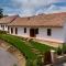 Almalomb Apartman