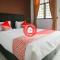 SUPER OYO 2940 Papakoel Guest House - Medan