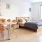 Modern studio 8MIN away from the AIRPORT! Foto: Modern studio 8MIN away from the AIRPORT!