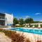Mandalina HR Luxury Villa with Private Pool, Tennis Court and Boccie Alley