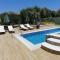 Villa MATA - 600m² with Private Pool and Jacuzzi - Kalithies