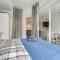 Blue Mandarin Apartments II
