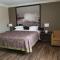 Super 8 by Wyndham Los Angeles-Culver City Area