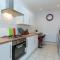 Town House @ Minshull New Road