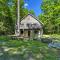 Sleek Cabin with Deck, 8 Miles to Mount Snow and Hikes - 威尔明顿