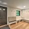 Sleek Cabin with Deck, 8 Miles to Mount Snow and Hikes - 威尔明顿