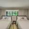 Sleek Cabin with Deck, 8 Miles to Mount Snow and Hikes - 威尔明顿